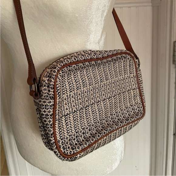 Cross body Bo Ho  purse - Picture 1 of 5